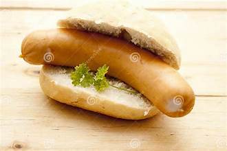 FRANKFURTER ROLL