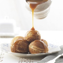 Vetkoek with jam/syrup/peanuts butter