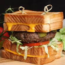 TOASTED CHEESE BEEF BURGER